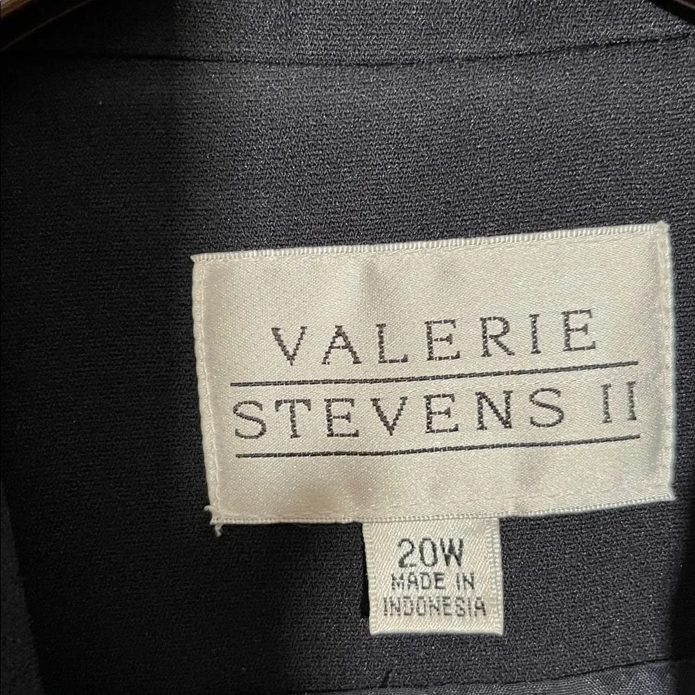Valarie Steven’s ll Classic 2pc Navy Blue Skirt Suit
